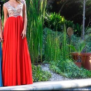 Nina Canacci prom dress